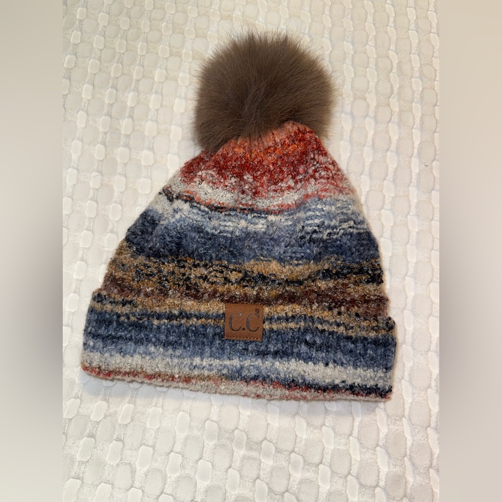 C.C Exclusives Women's Winter Seed Stitched Confetti Pom Beanie Hat❄️💙